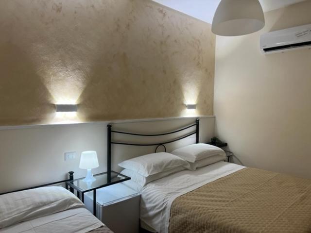 Albergo Ristorante Bar Pizzeria La Lanterna Santi Cosma e Damiano 외부 사진